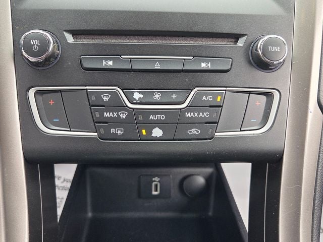 2018 Ford Fusion SE