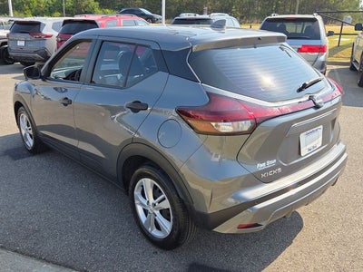 2025 Nissan Kicks Play S