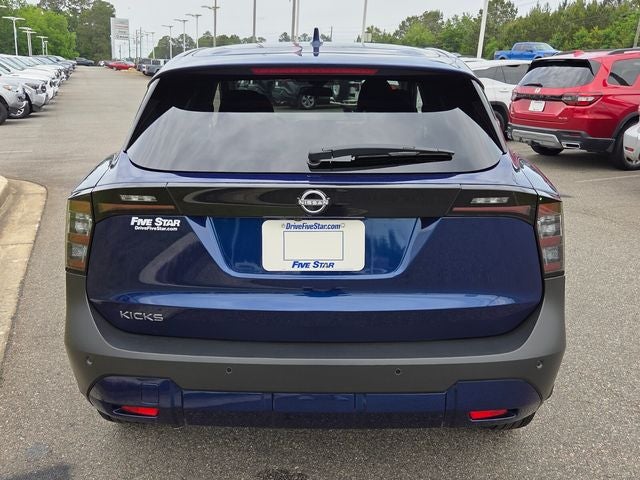 2025 Nissan Kicks SV