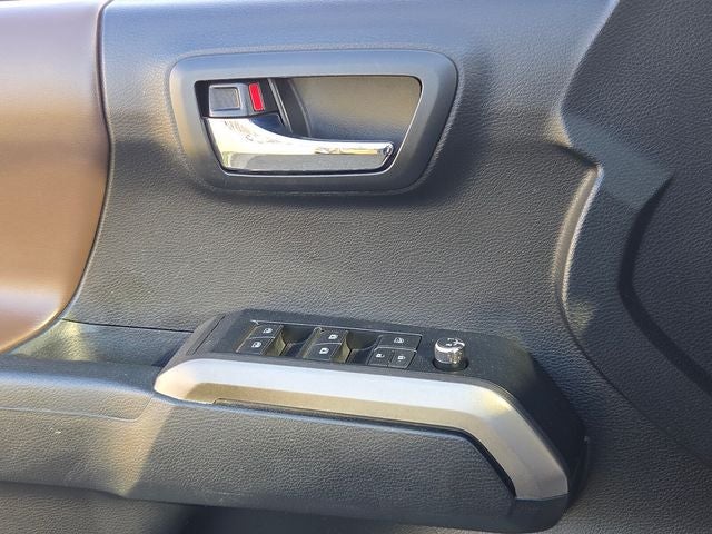 2016 Toyota Tacoma Limited V6