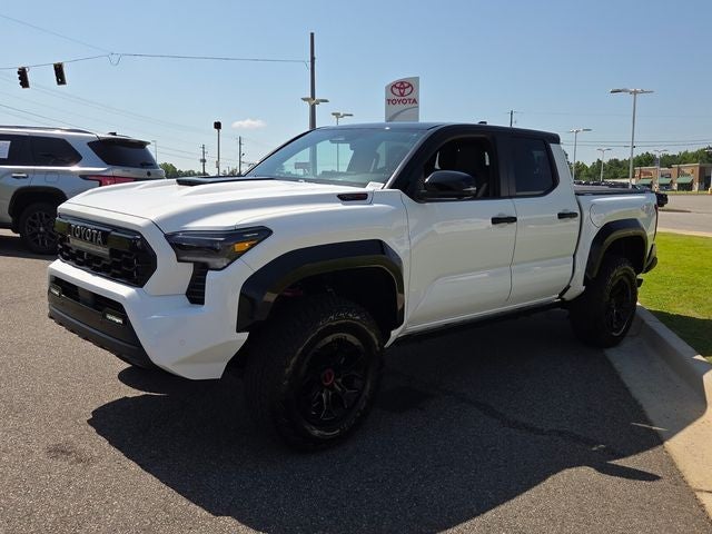 2025 Toyota Tacoma Hybrid TRD Pro