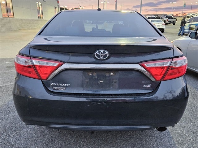 2016 Toyota Camry SE