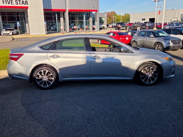 2017 Toyota Avalon XLE
