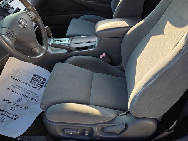 2005 Toyota Camry Solara SLE