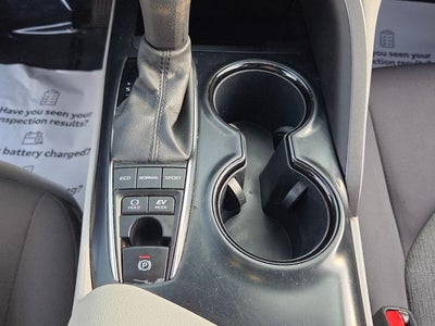 2020 Toyota Camry Hybrid LE