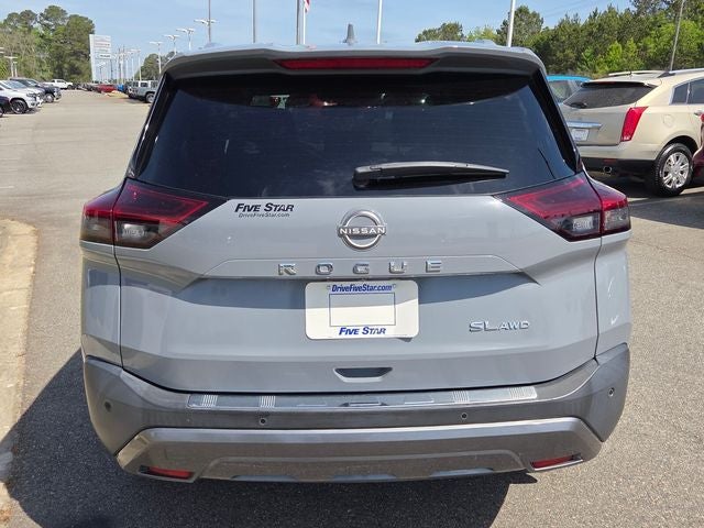 2022 Nissan Rogue SL