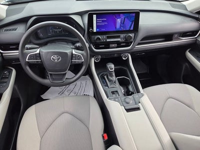 2025 Toyota Grand Highlander LE