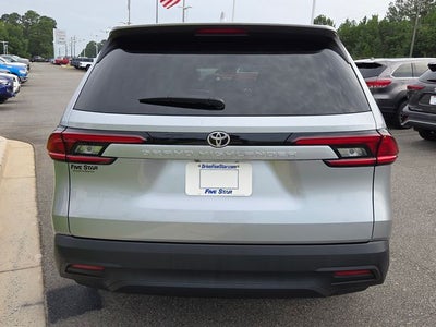 2025 Toyota Grand Highlander LE