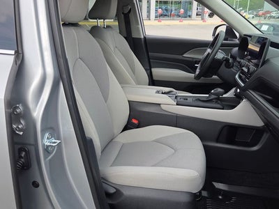 2025 Toyota Grand Highlander LE