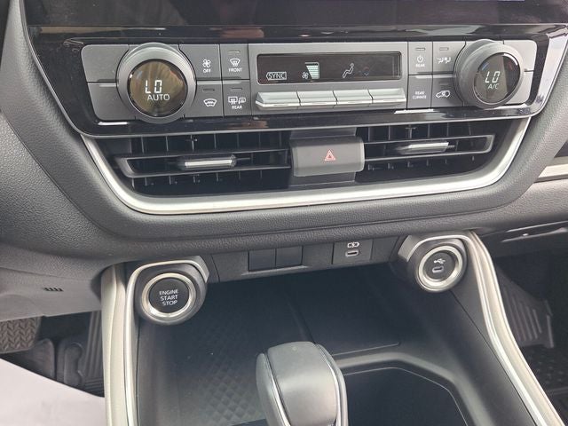 2025 Toyota Grand Highlander LE