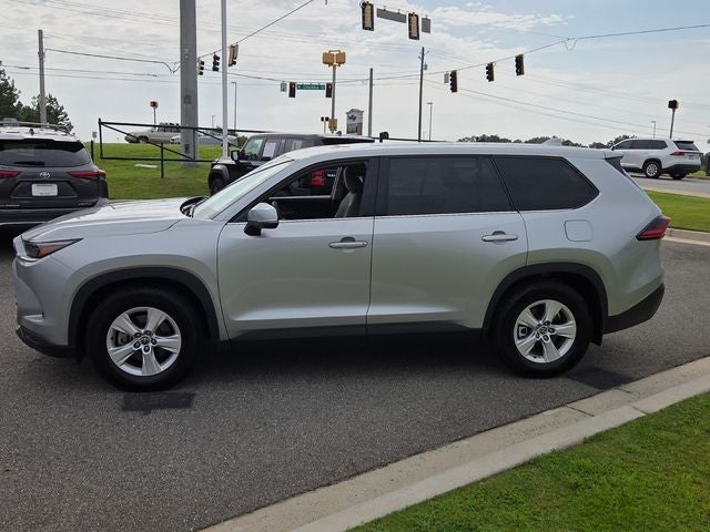 2025 Toyota Grand Highlander LE