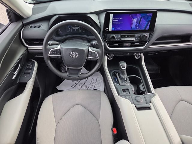 2025 Toyota Grand Highlander LE