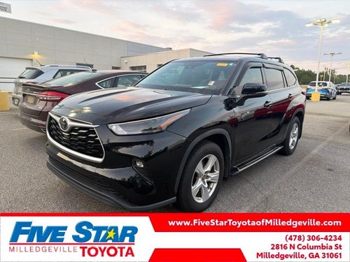 2022 Toyota Highlander LE