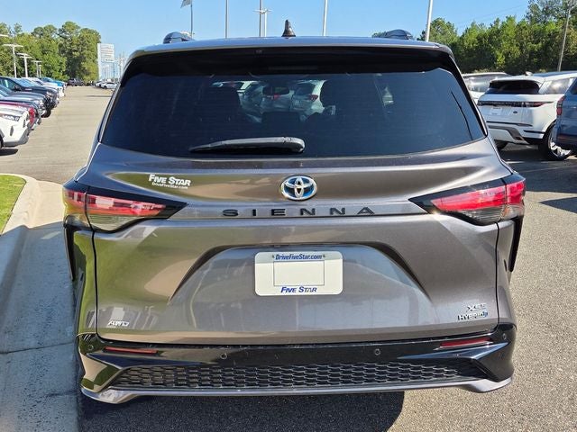 2022 Toyota Sienna XSE 7 Passenger