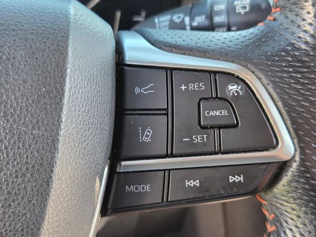 2022 Toyota Sienna XSE 7 Passenger