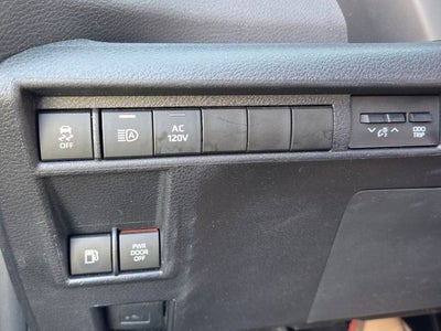 2022 Toyota Sienna XSE 7 Passenger