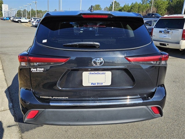 2023 Toyota Highlander L