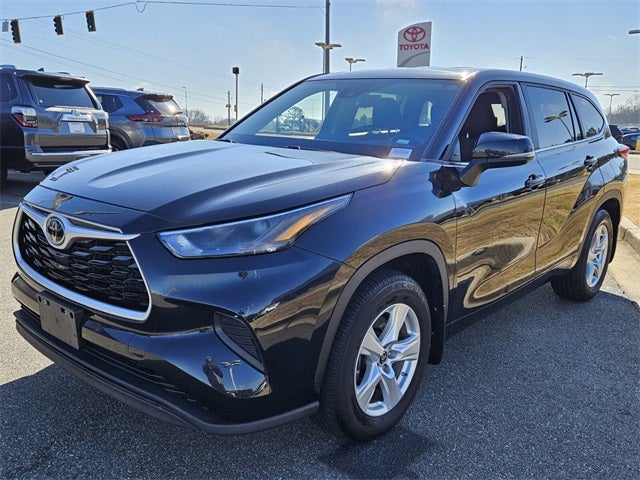 2023 Toyota Highlander L
