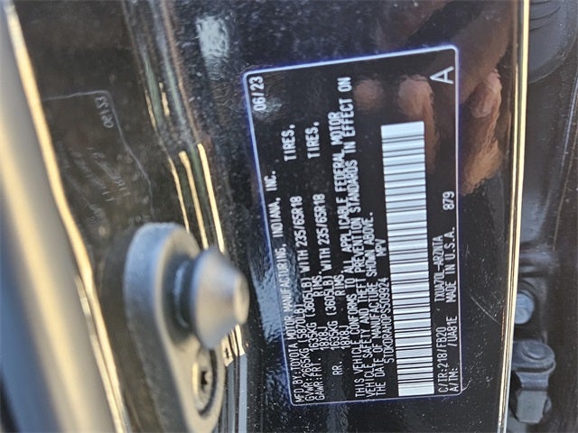 2023 Toyota Highlander L