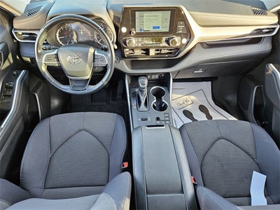 2023 Toyota Highlander LE