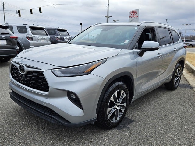 2024 Toyota Highlander XLE