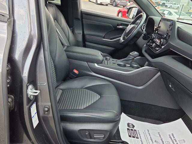 2022 Toyota Highlander XSE