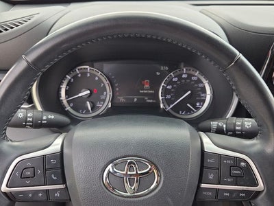 2022 Toyota Highlander XSE