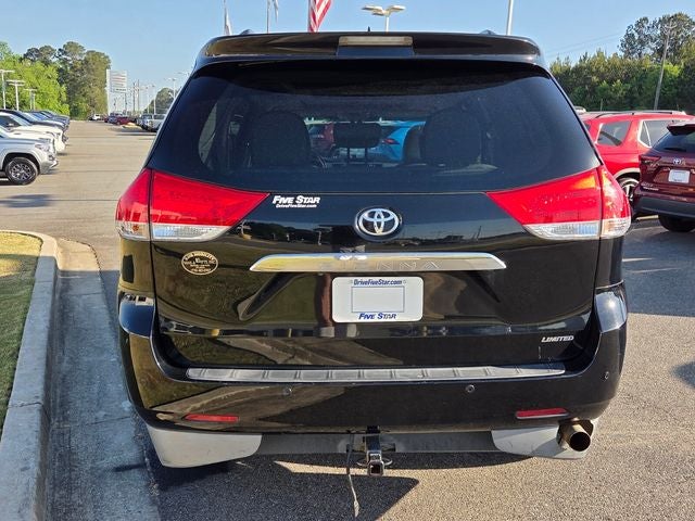 2014 Toyota Sienna Limited HANDICAP MOBILITY RAMP