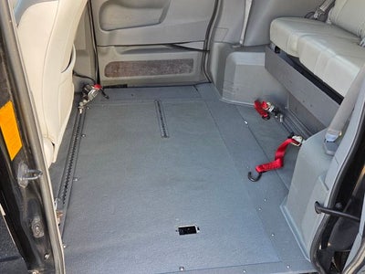 2014 Toyota Sienna Limited HANDICAP MOBILITY RAMP