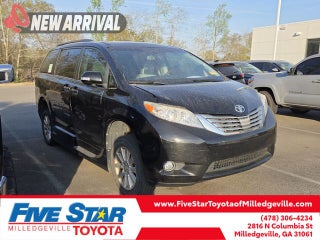 2014 Toyota Sienna Limited HANDICAP MOBILITY RAMP