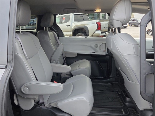 2025 Toyota Sienna XLE