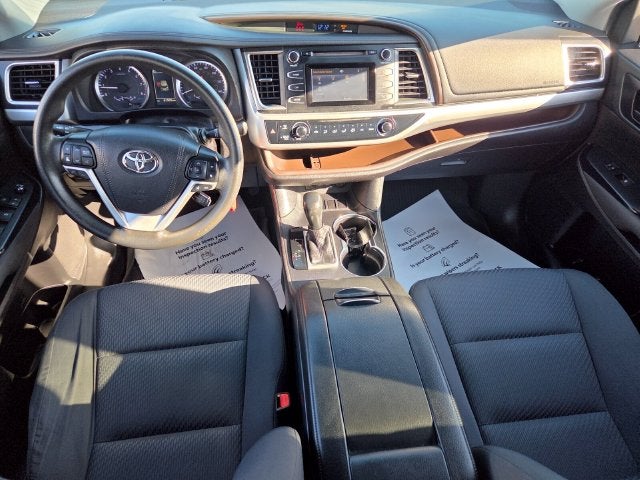 2019 Toyota Highlander LE