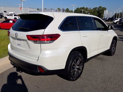 2019 Toyota Highlander LE