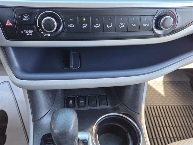 2019 Toyota Highlander LE