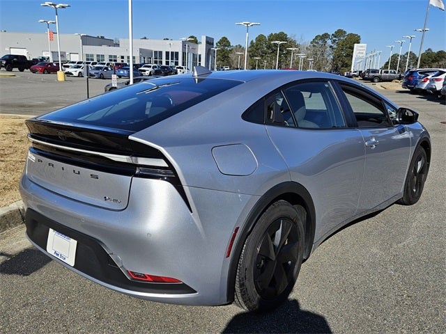 2025 Toyota Prius Plug-In Hybrid SE