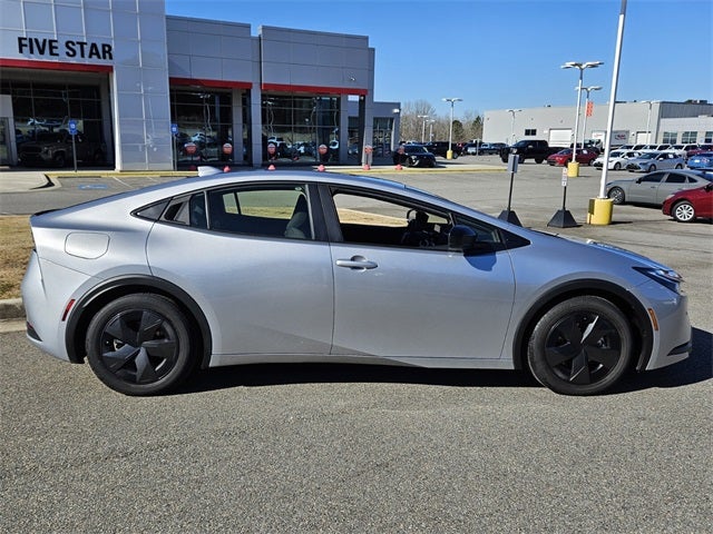 2025 Toyota Prius Plug-In Hybrid SE