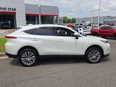 2022 Toyota Venza XLE