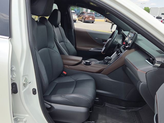 2022 Toyota Venza XLE