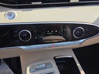 2025 Genesis GV70 2.5T