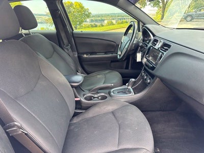 2014 Chrysler 200 Touring
