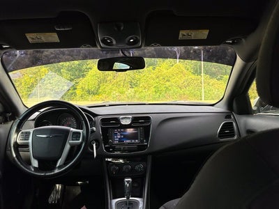 2014 Chrysler 200 Touring