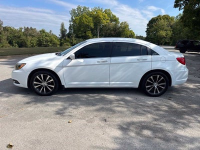 2014 Chrysler 200 Touring