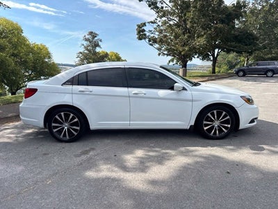 2014 Chrysler 200 Touring