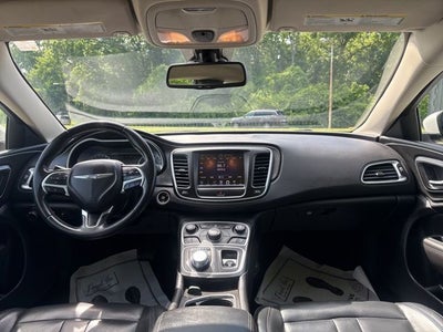 2017 Chrysler 200 Limited