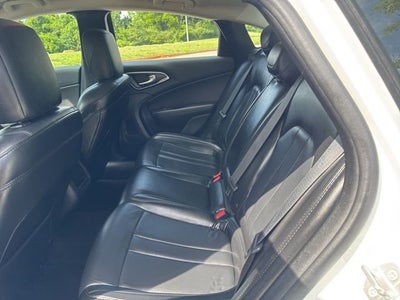 2017 Chrysler 200 Limited