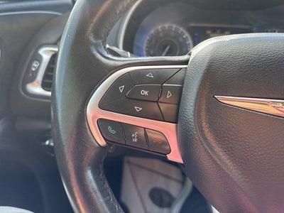 2017 Chrysler 200 Limited