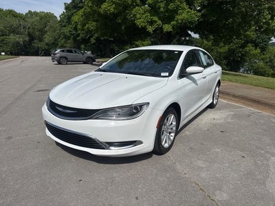 2017 Chrysler 200 Limited