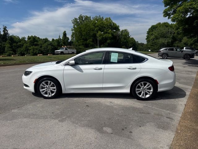 2017 Chrysler 200 Limited