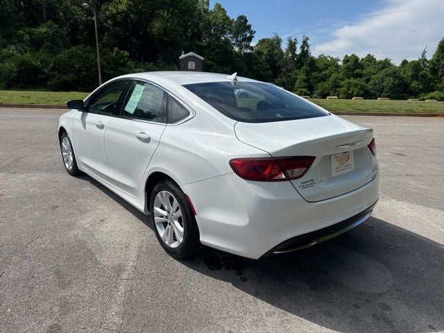 2017 Chrysler 200 Limited