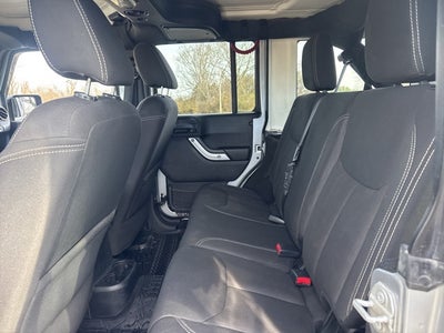 2016 Jeep Wrangler Unlimited Sahara